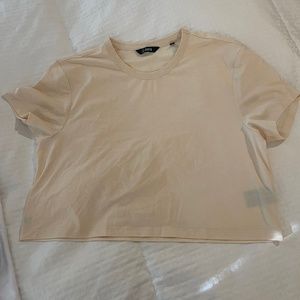 Relaxed fit crop top